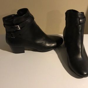 Kenneth Cole Reaction Boots